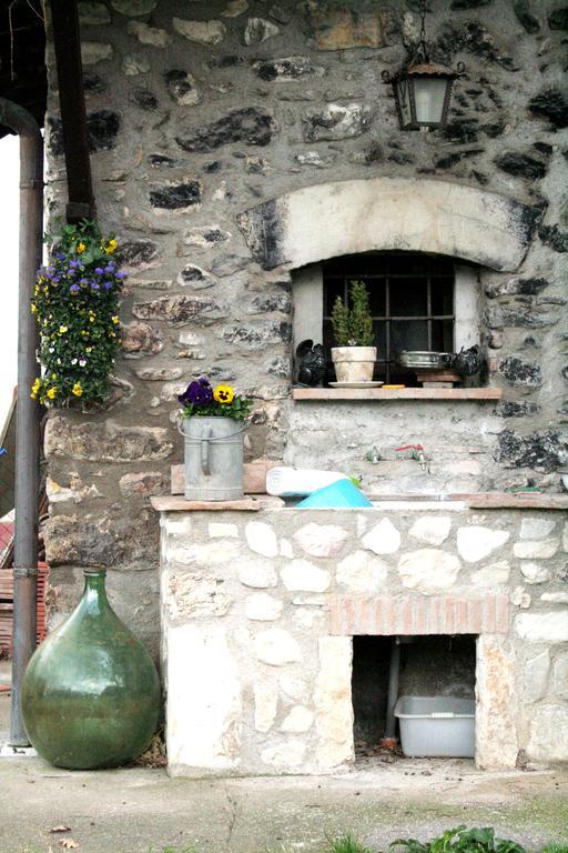 Hostal Casale Le Due Querce Ferentillo Exterior foto